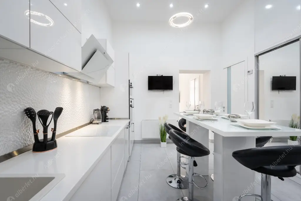 Kiadó albérlet 680000 Ft/hó áron: Budapest, VI. kerület  Dalszínház utca. Mérete: 72 nm, 3 szobás | Alberlet.hu - 6586867