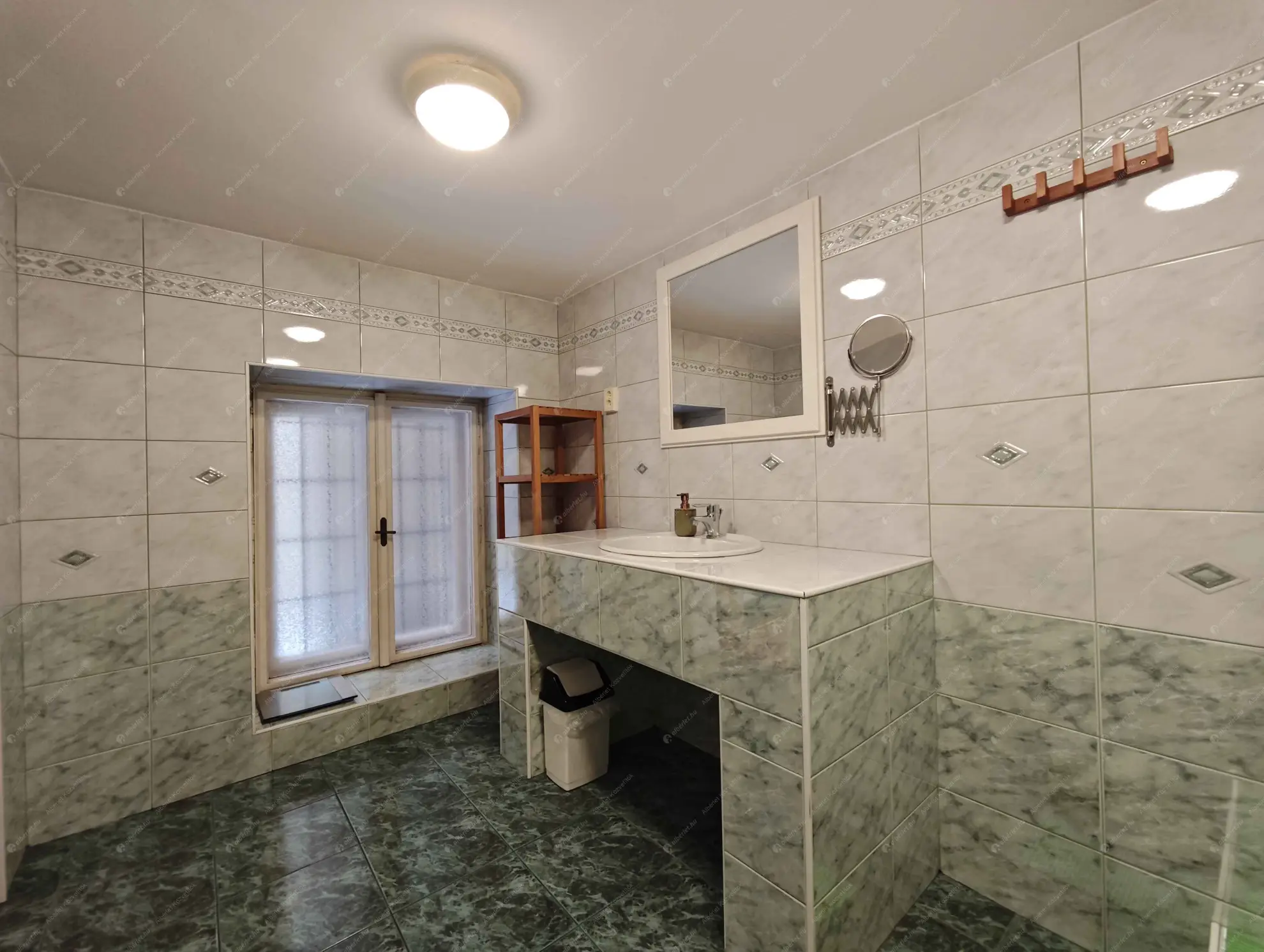 Kiadó albérlet 220000 Ft/hó áron: Budapest, VI. kerület  Damjanich utca. Mérete: 55 nm, 2 szobás | Alberlet.hu - 6632281