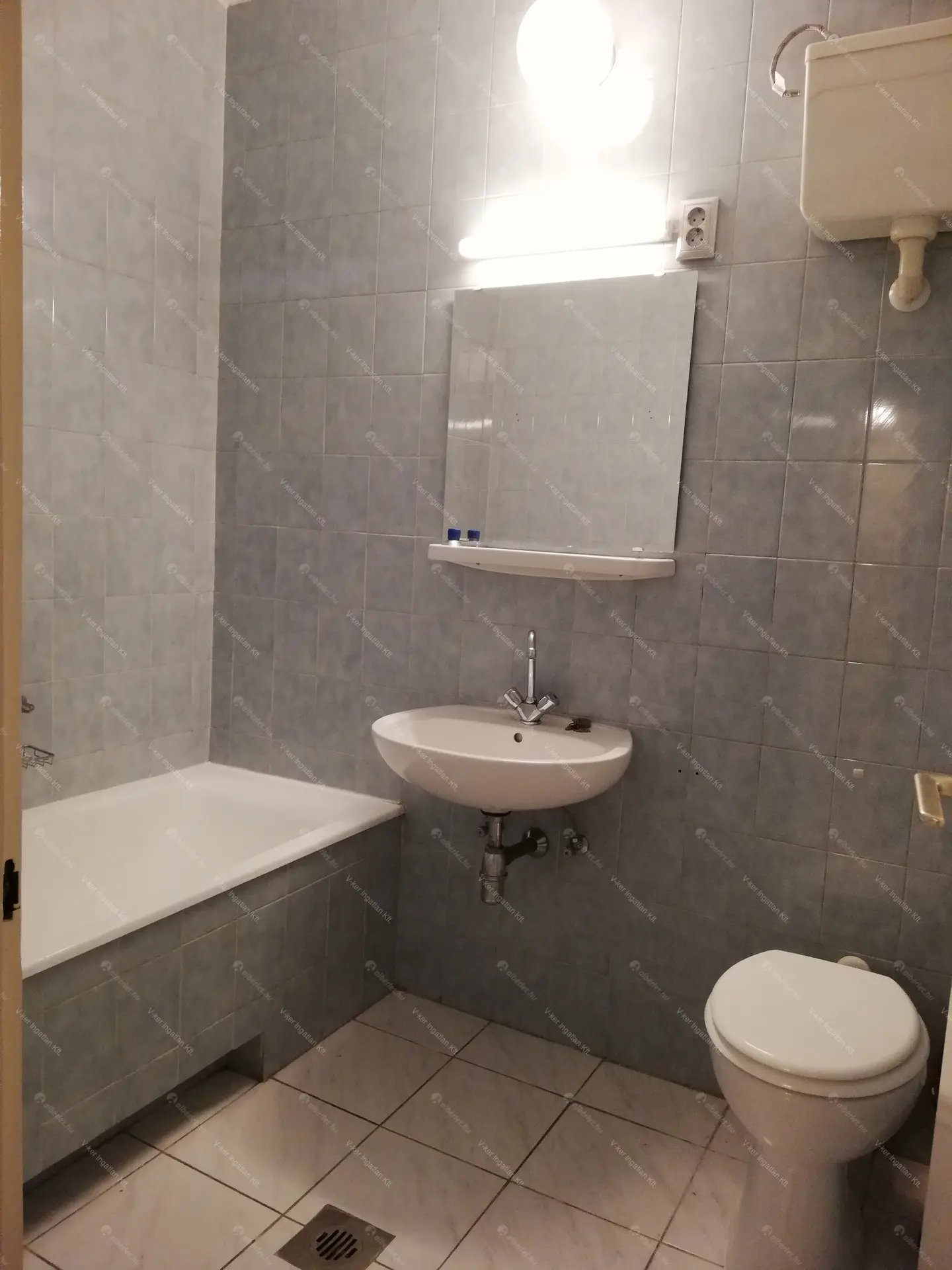 Kiadó albérlet 200000 Ft/hó áron: Budapest, VI. kerület  Dessewffy utca. Mérete: 35 nm, 1 szobás | Alberlet.hu - 5628972