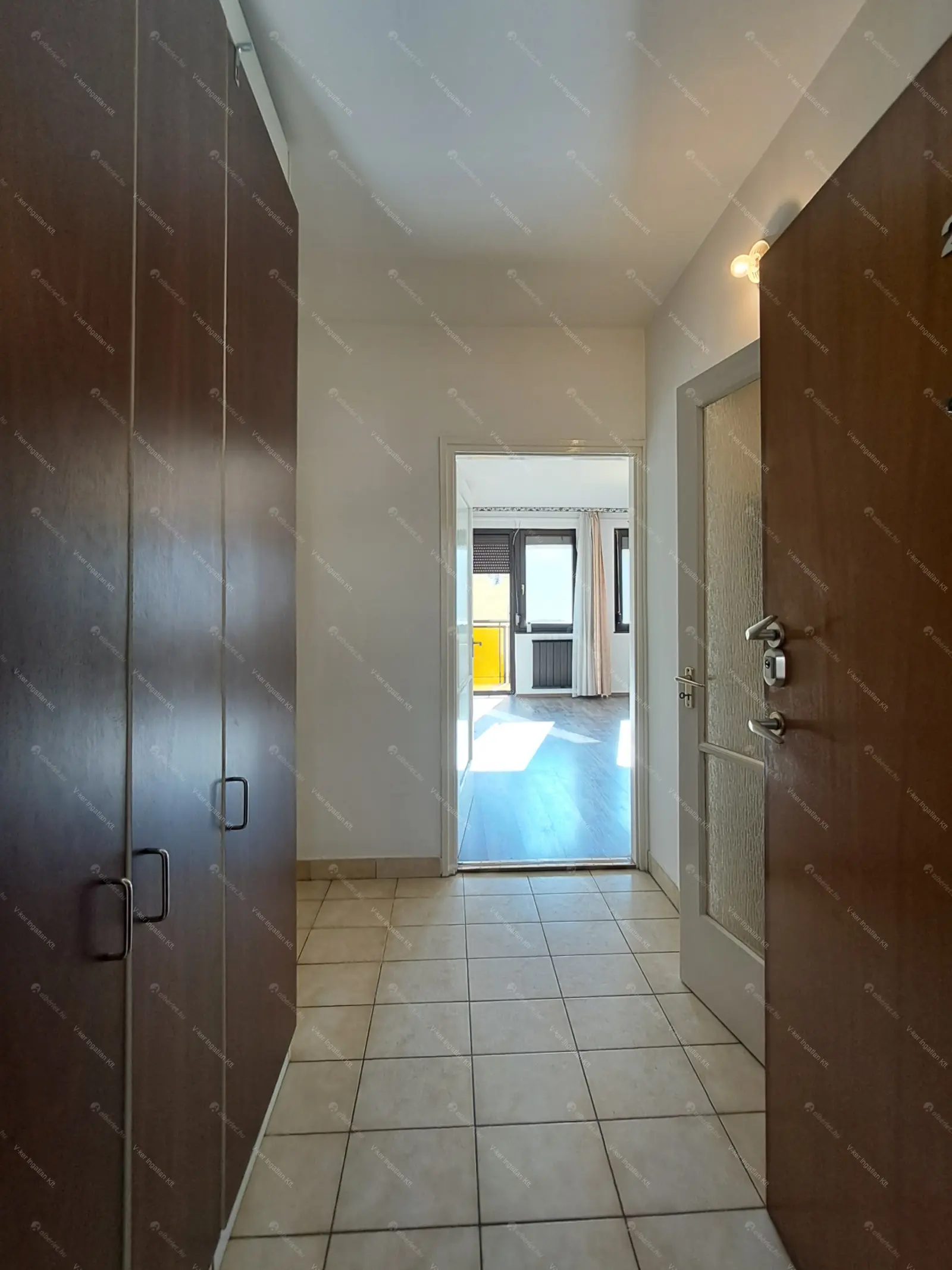 Kiadó albérlet 185000 Ft/hó áron: Budapest, VI. kerület  Dessewffy utca. Mérete: 35 nm, 1 szobás | Alberlet.hu - 6663526