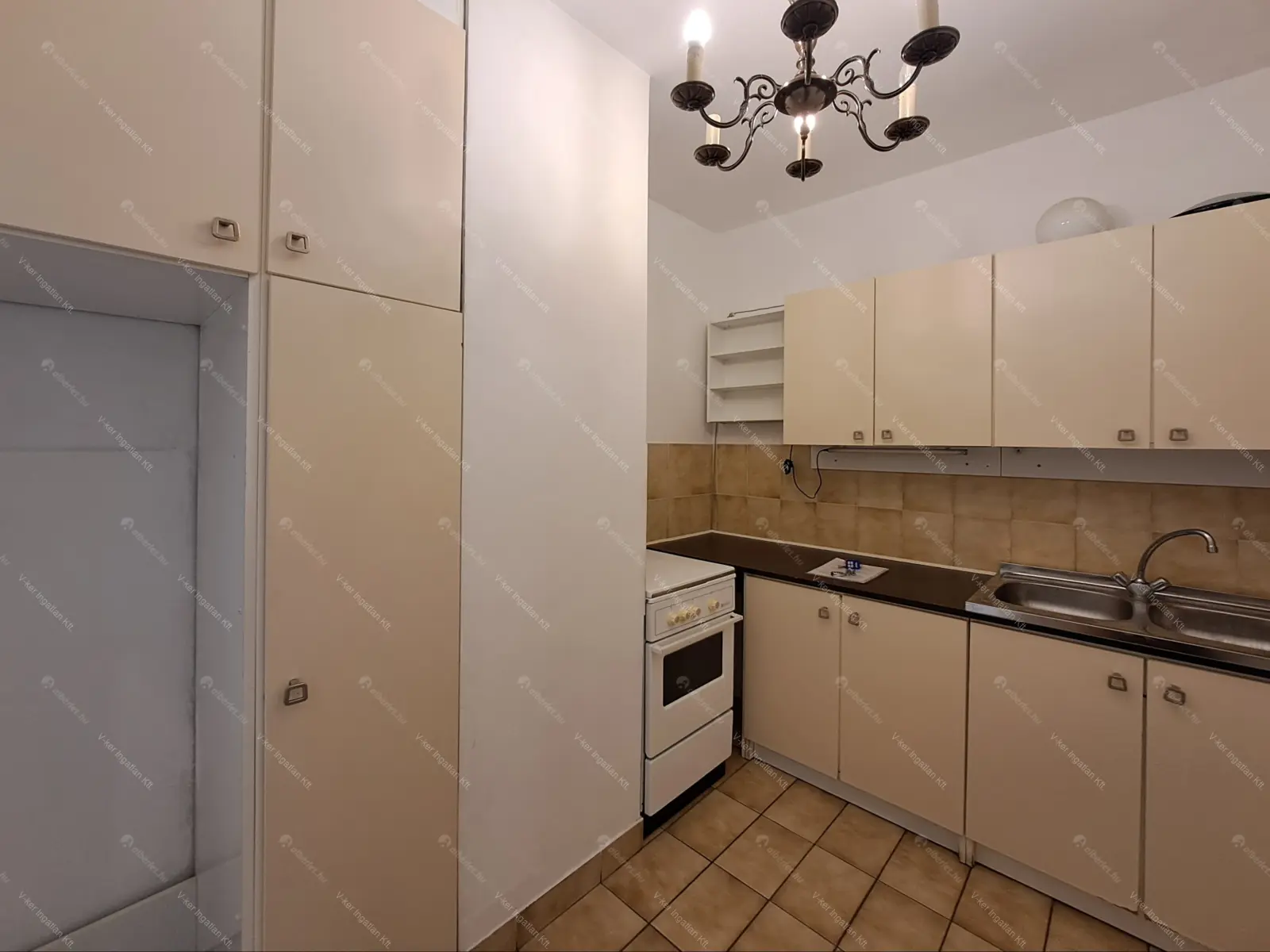 Kiadó albérlet 185000 Ft/hó áron: Budapest, VI. kerület  Dessewffy utca. Mérete: 35 nm, 1 szobás | Alberlet.hu - 6663529