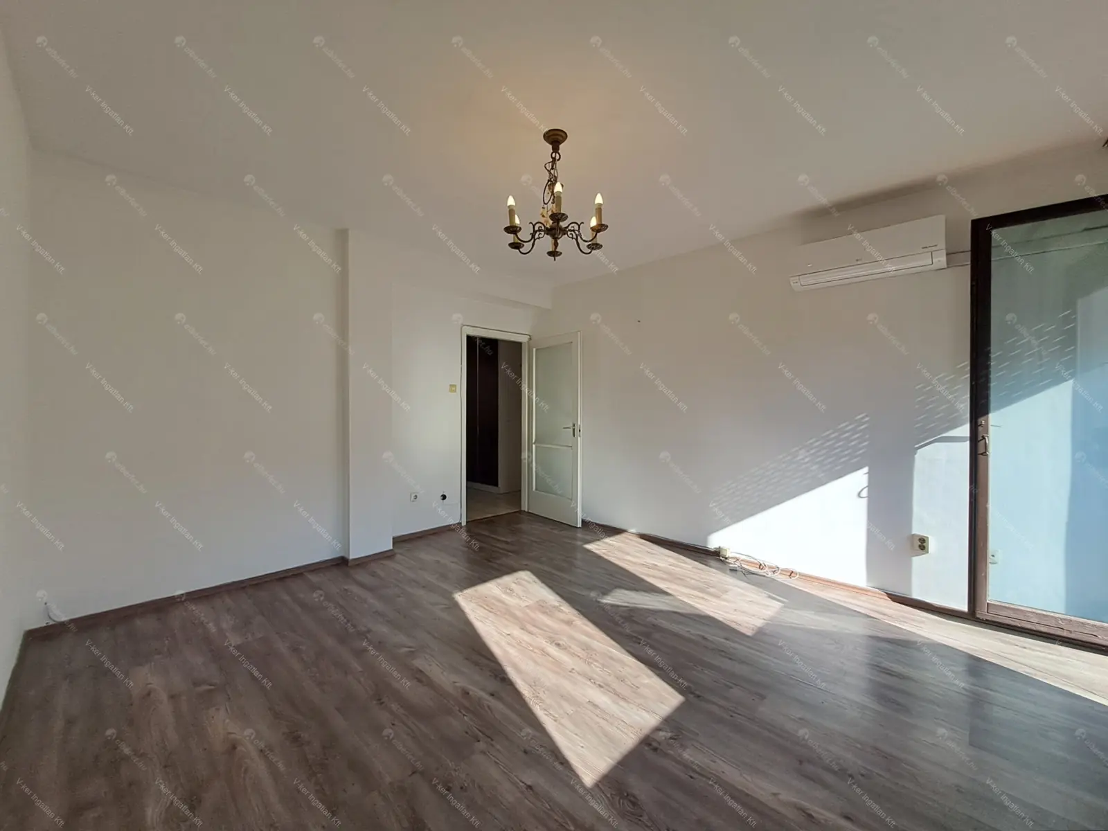 Kiadó albérlet 185000 Ft/hó áron: Budapest, VI. kerület  Dessewffy utca. Mérete: 35 nm, 1 szobás | Alberlet.hu - 6663530