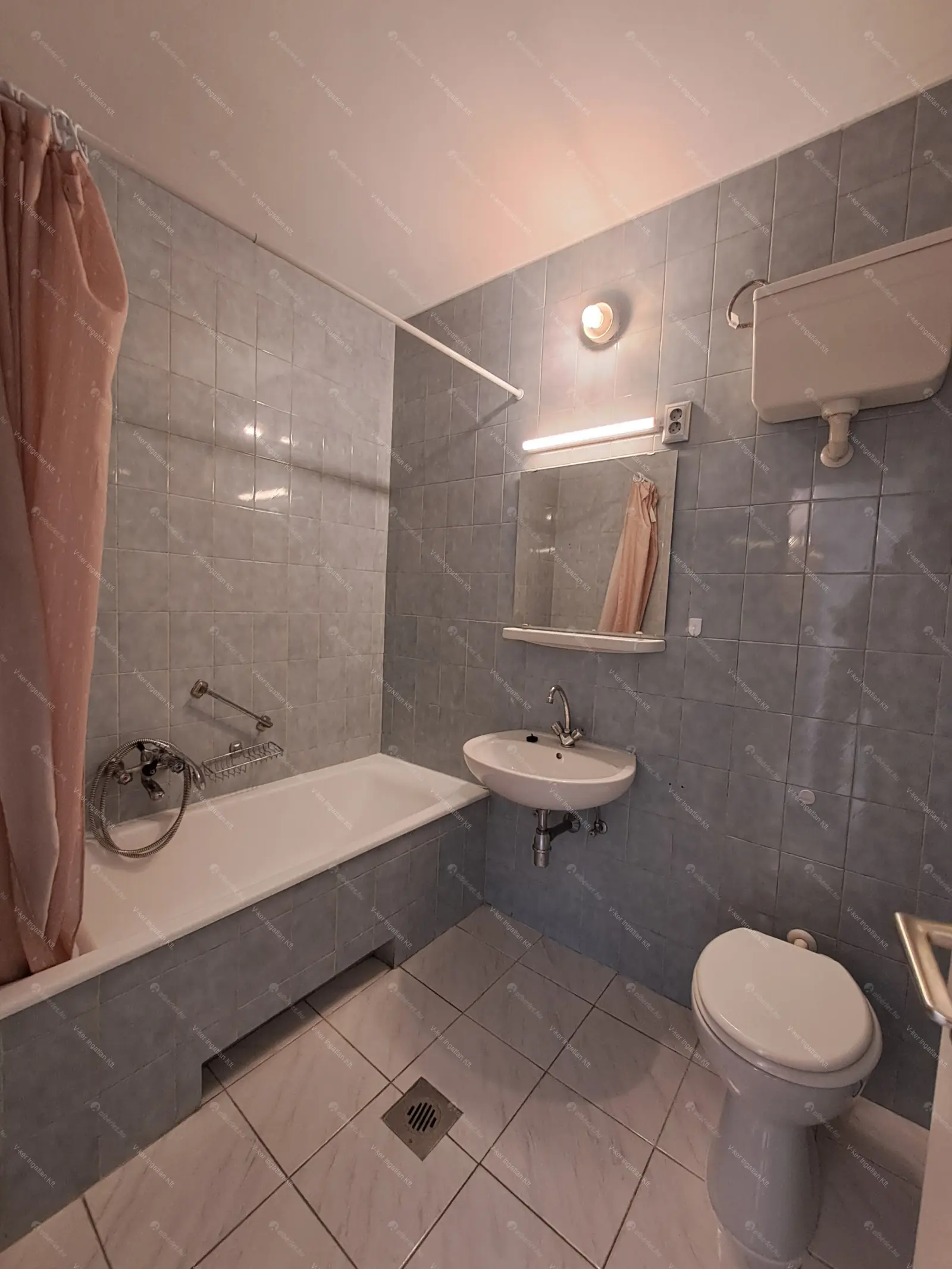 Kiadó albérlet 185000 Ft/hó áron: Budapest, VI. kerület  Dessewffy utca. Mérete: 35 nm, 1 szobás | Alberlet.hu - 6663534