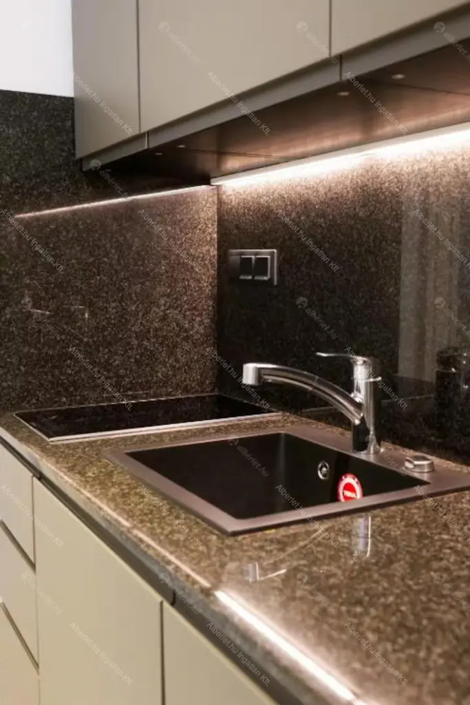 Kiadó albérlet 385000 Ft/hó áron: Budapest, VI. kerület  Dessewffy utca. Mérete: 50 nm, 2 szobás | Alberlet.hu - 6641497