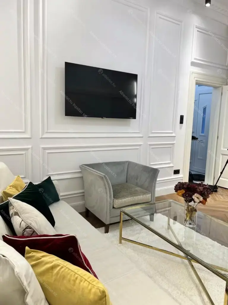 Kiadó albérlet 385000 Ft/hó áron: Budapest, VI. kerület  Dessewffy utca. Mérete: 50 nm, 2 szobás | Alberlet.hu - 6641506