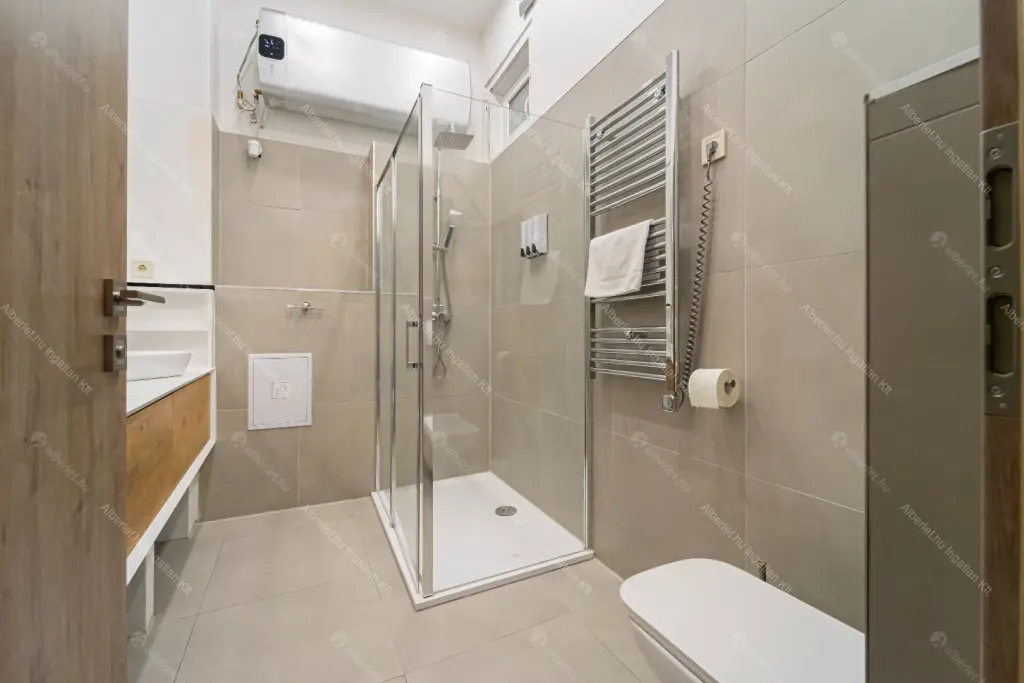 Kiadó albérlet 400000 Ft/hó áron: Budapest, VI. kerület  Dessewffy utca. Mérete: 60 nm, 3 szobás | Alberlet.hu - 6671432