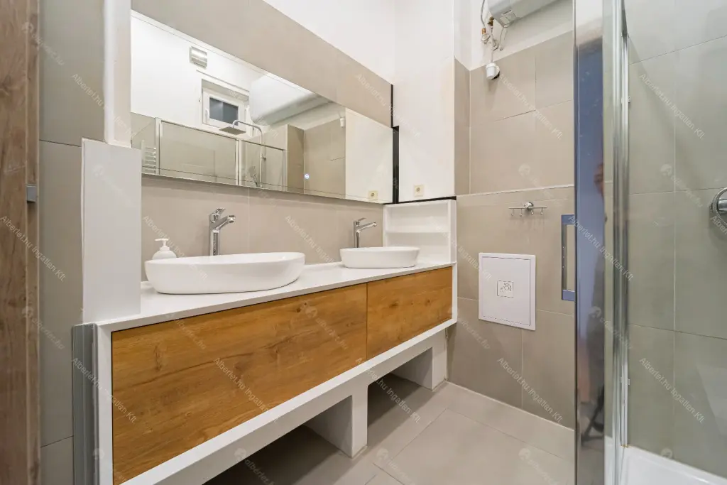 Kiadó albérlet 380000 Ft/hó áron: Budapest, VI. kerület  Dessewffy utca. Mérete: 60 nm, 3 szobás | Alberlet.hu - 6680418