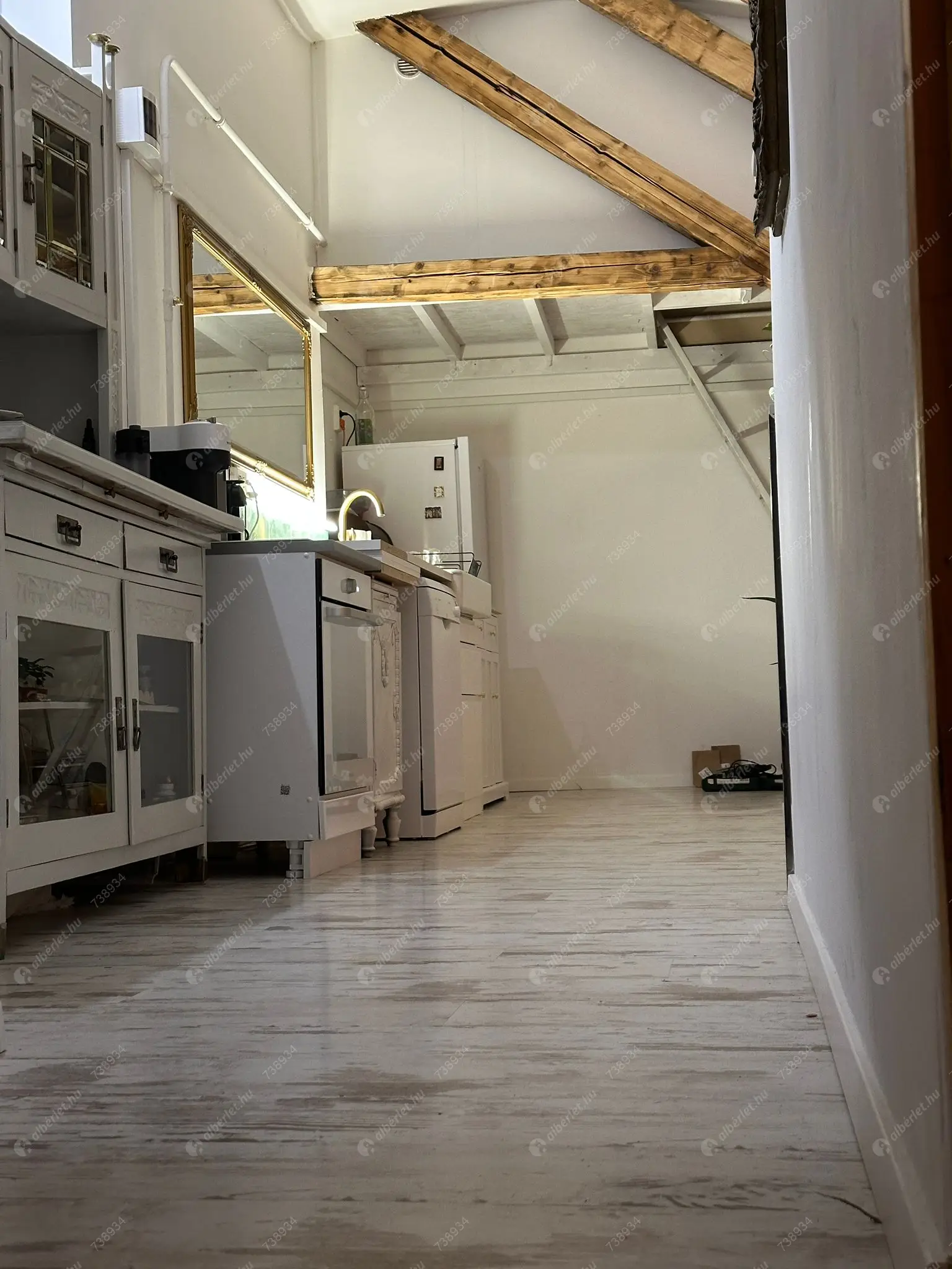 Kiadó albérlet 300000 Ft/hó áron: Budapest, VI. kerület  Dessewffy utca. Mérete: 65 nm, 2 szobás | Alberlet.hu - 6598893