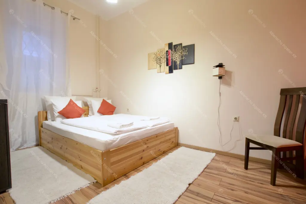 Kiadó albérlet 330000 Ft/hó áron: Budapest, VI. kerület  Dessewffy utca. Mérete: 66 nm, 3 szobás | Alberlet.hu - 6659685