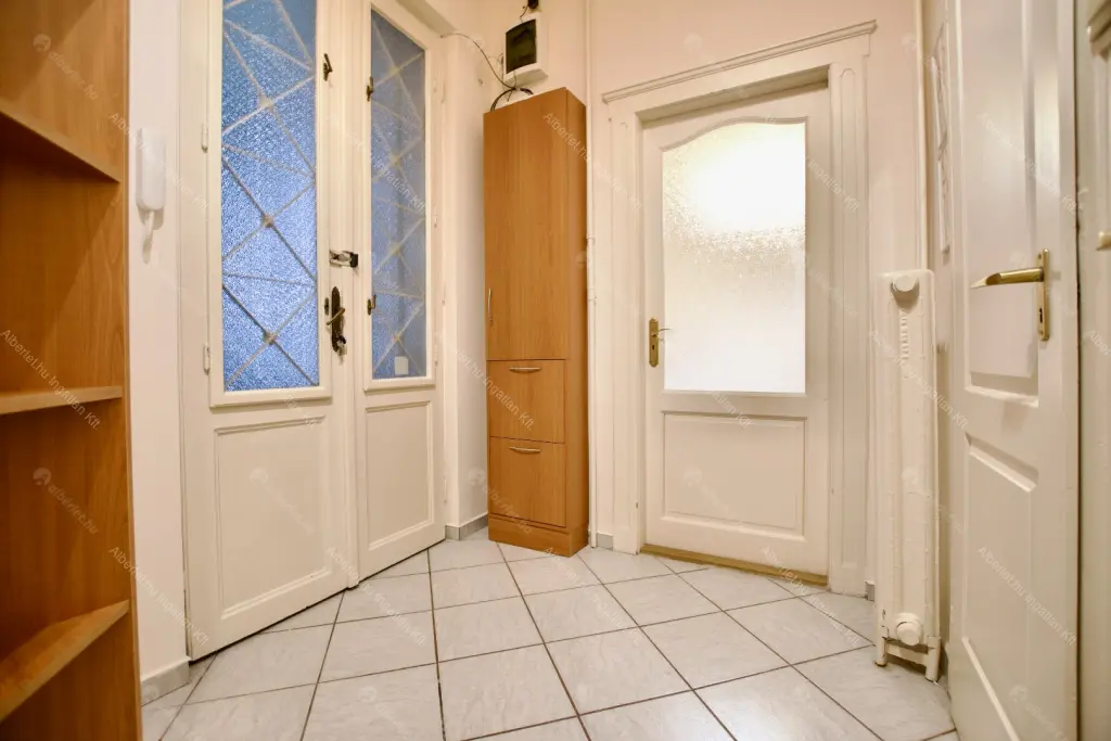 Kiadó albérlet 330000 Ft/hó áron: Budapest, VI. kerület  Dessewffy utca. Mérete: 66 nm, 3 szobás | Alberlet.hu - 6659688