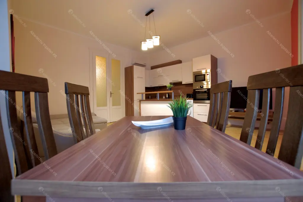 Kiadó albérlet 330000 Ft/hó áron: Budapest, VI. kerület  Dessewffy utca. Mérete: 66 nm, 3 szobás | Alberlet.hu - 6659695