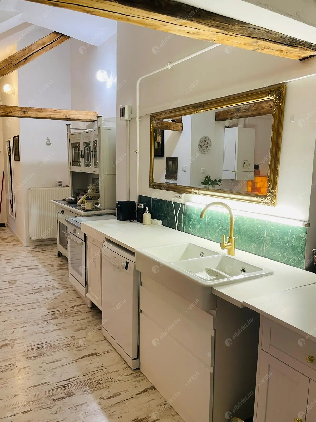 Kiadó albérlet 300000 Ft/hó áron: Budapest, VI. kerület  Dessewffy utca. Mérete: 80 nm, 2 szobás | Alberlet.hu - 6598884