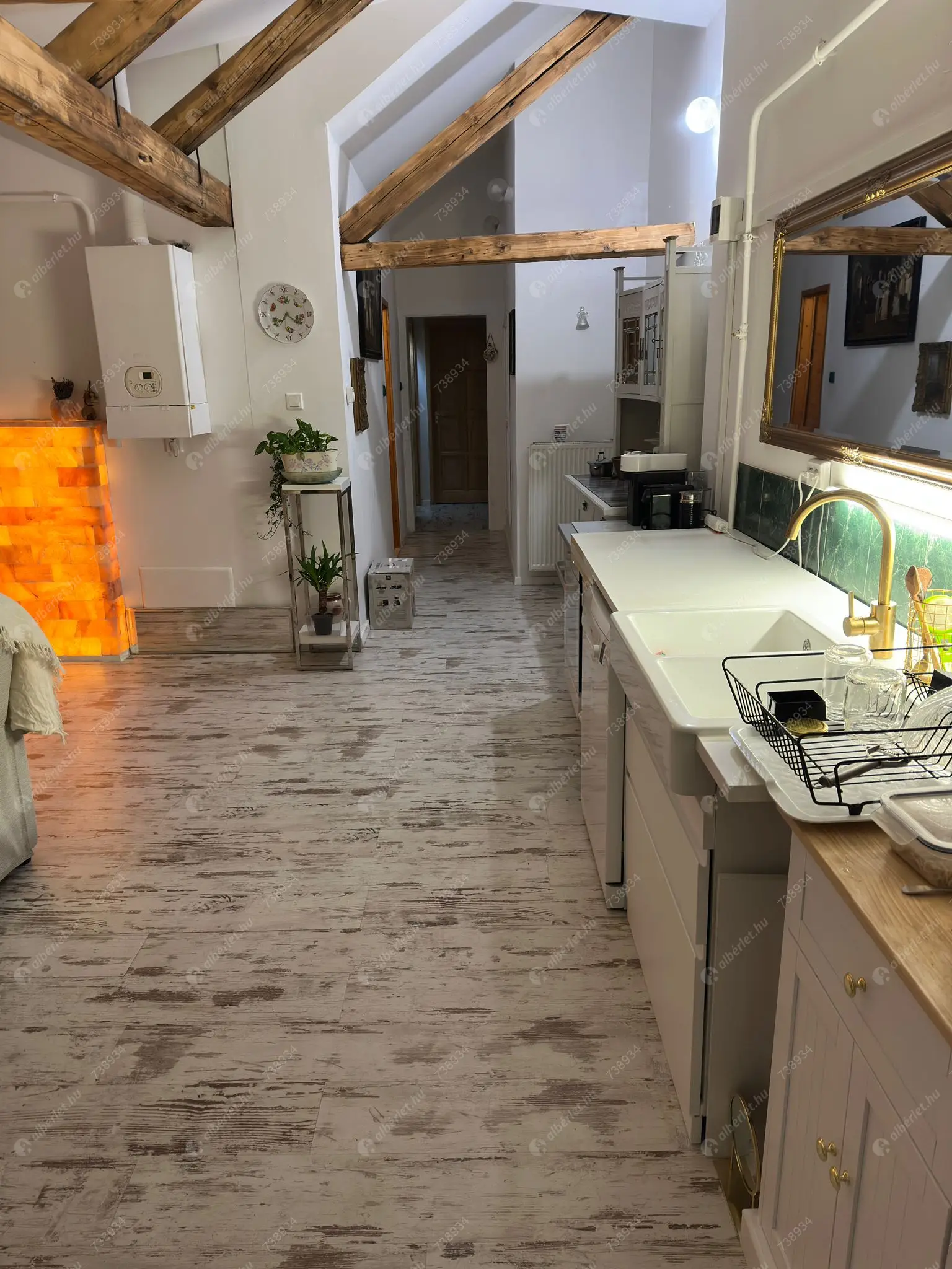 Kiadó albérlet 300000 Ft/hó áron: Budapest, VI. kerület  Dessewffy utca. Mérete: 80 nm, 2 szobás | Alberlet.hu - 6598889