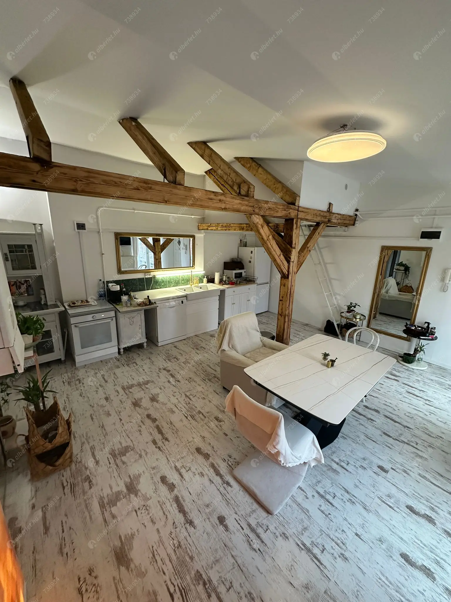 Kiadó albérlet 300000 Ft/hó áron: Budapest, VI. kerület  Dessewffy utca. Mérete: 80 nm, 2 szobás | Alberlet.hu - 6598895