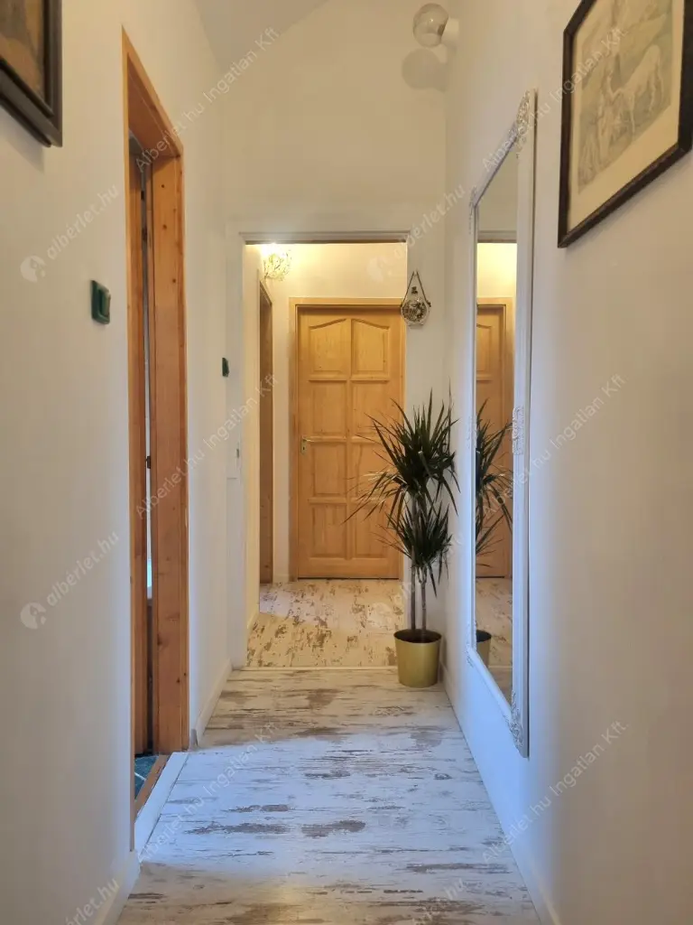 Kiadó albérlet 280000 Ft/hó áron: Budapest, VI. kerület  Dessewffy utca. Mérete: 80 nm, 3 szobás | Alberlet.hu - 6603202