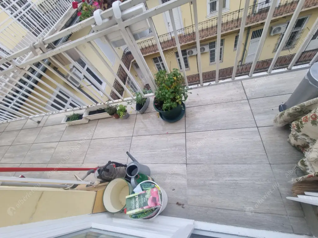 Kiadó albérlet 280000 Ft/hó áron: Budapest, VI. kerület  Dessewffy utca. Mérete: 80 nm, 3 szobás | Alberlet.hu - 6603204