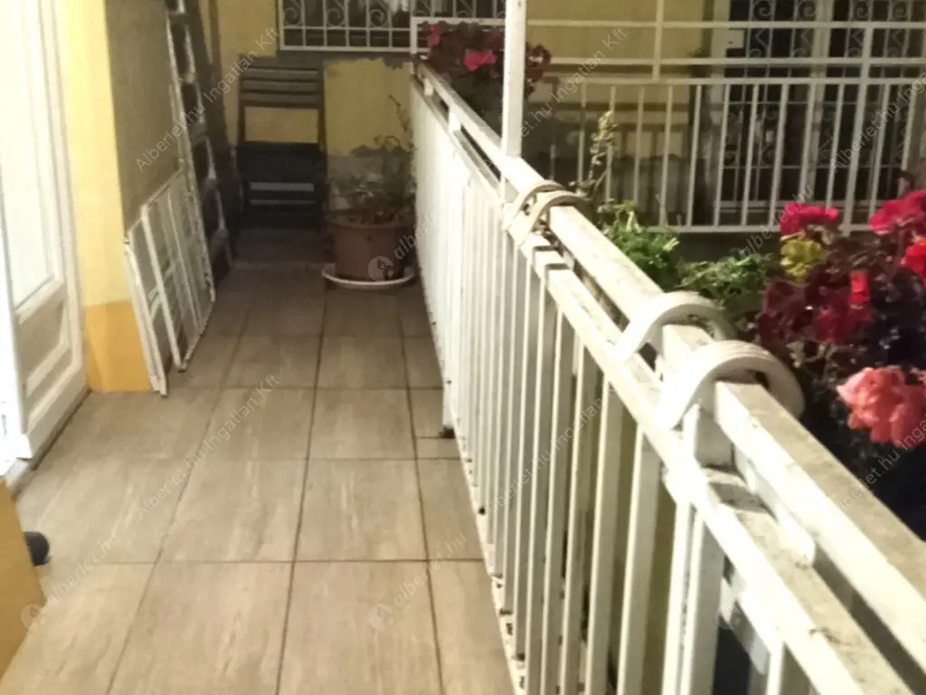 Kiadó albérlet 280000 Ft/hó áron: Budapest, VI. kerület  Dessewffy utca. Mérete: 80 nm, 3 szobás | Alberlet.hu - 6603205