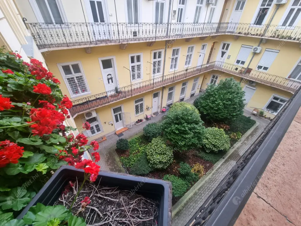 Kiadó albérlet 280000 Ft/hó áron: Budapest, VI. kerület  Dessewffy utca. Mérete: 80 nm, 3 szobás | Alberlet.hu - 6603215