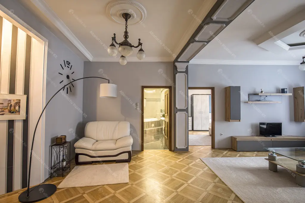 Kiadó albérlet 440000 Ft/hó áron: Budapest, VI. kerület  Dózsa György út. Mérete: 110 nm, 3 szobás | Alberlet.hu - 6655026