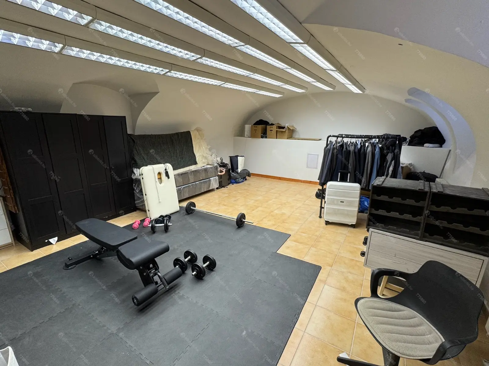 Kiadó albérlet 560000 Ft/hó áron: Budapest, VI. kerület  Eötvös utca. Mérete: 165 nm, 5 szobás | Alberlet.hu - 6675802