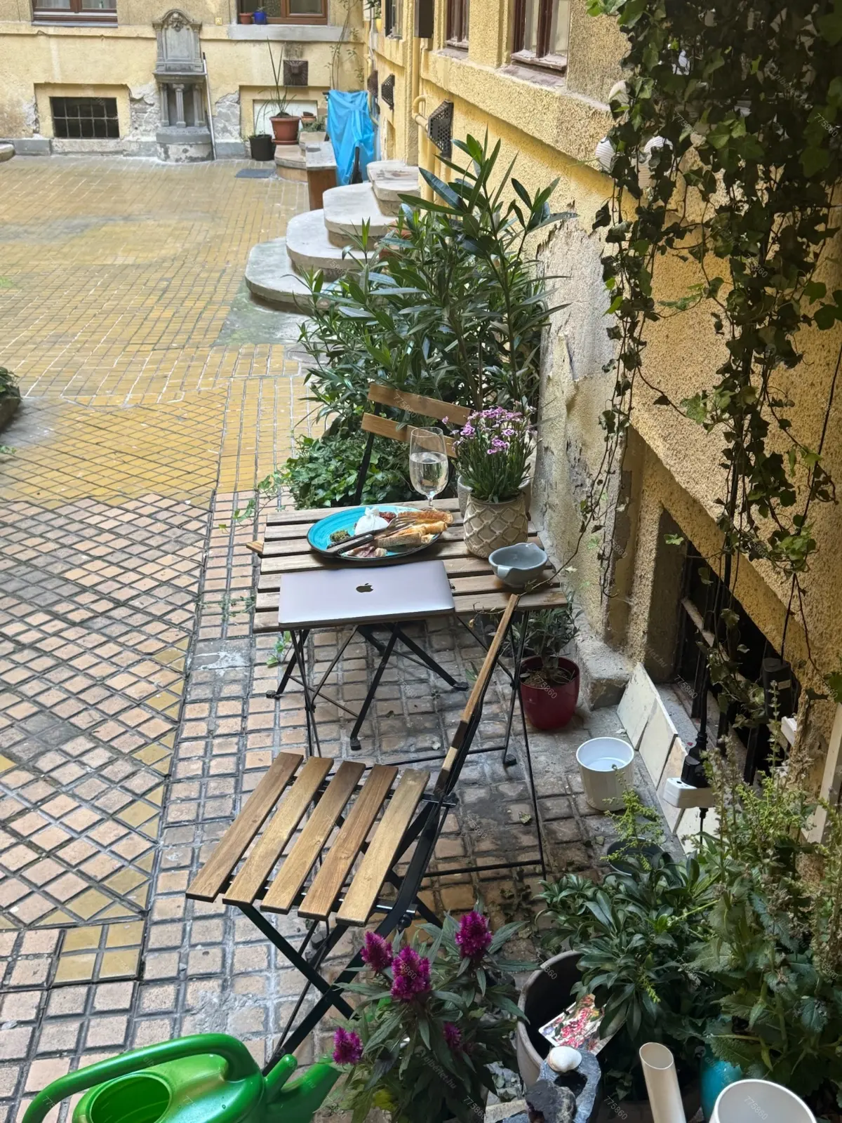 Kiadó albérlet 560000 Ft/hó áron: Budapest, VI. kerület  Eötvös utca. Mérete: 165 nm, 5 szobás | Alberlet.hu - 6675824