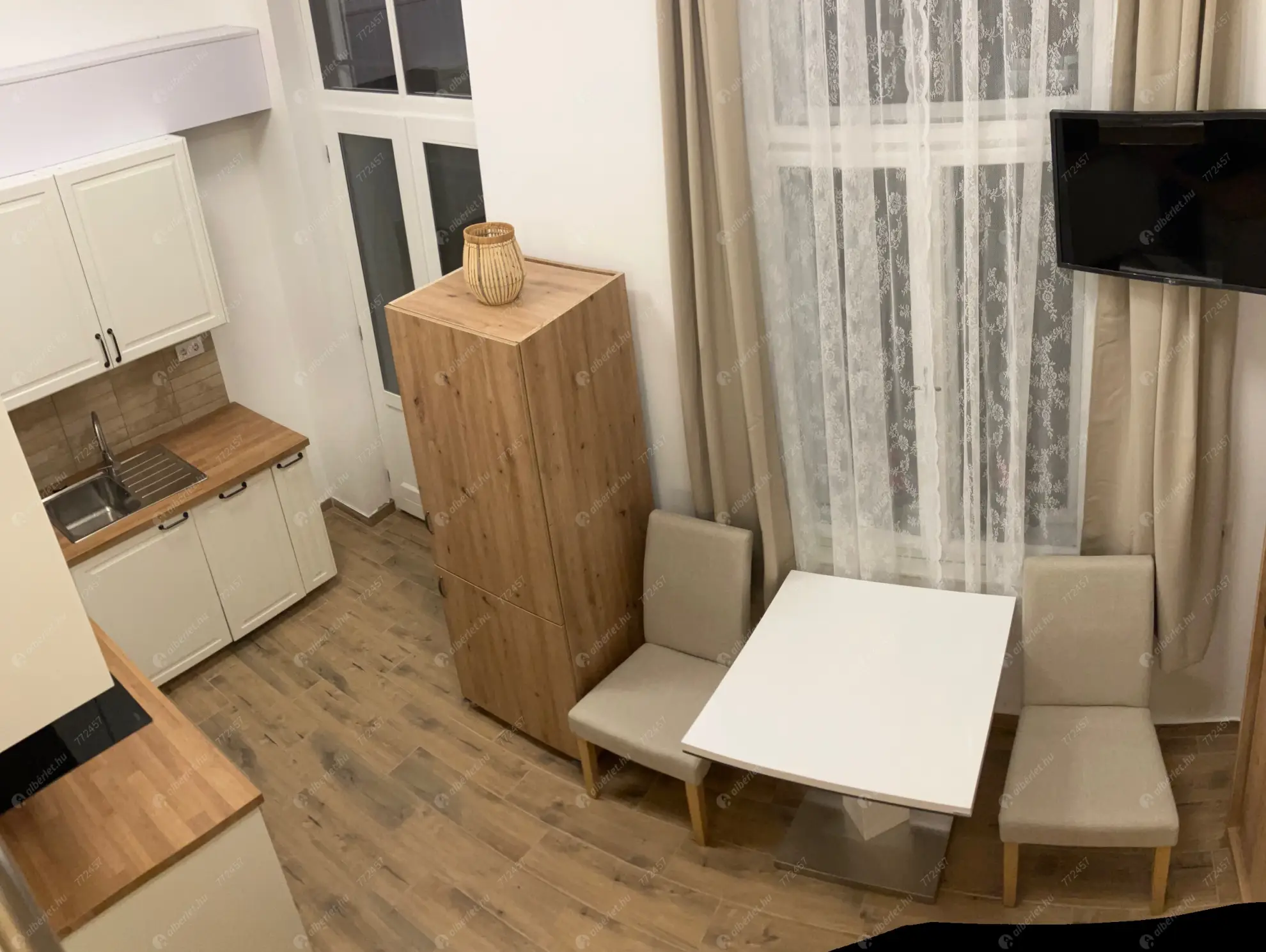 Kiadó albérlet 230000 Ft/hó áron: Budapest, VI. kerület  Eötvös utca. Mérete: 30 nm, 1 szobás | Alberlet.hu - 6609991