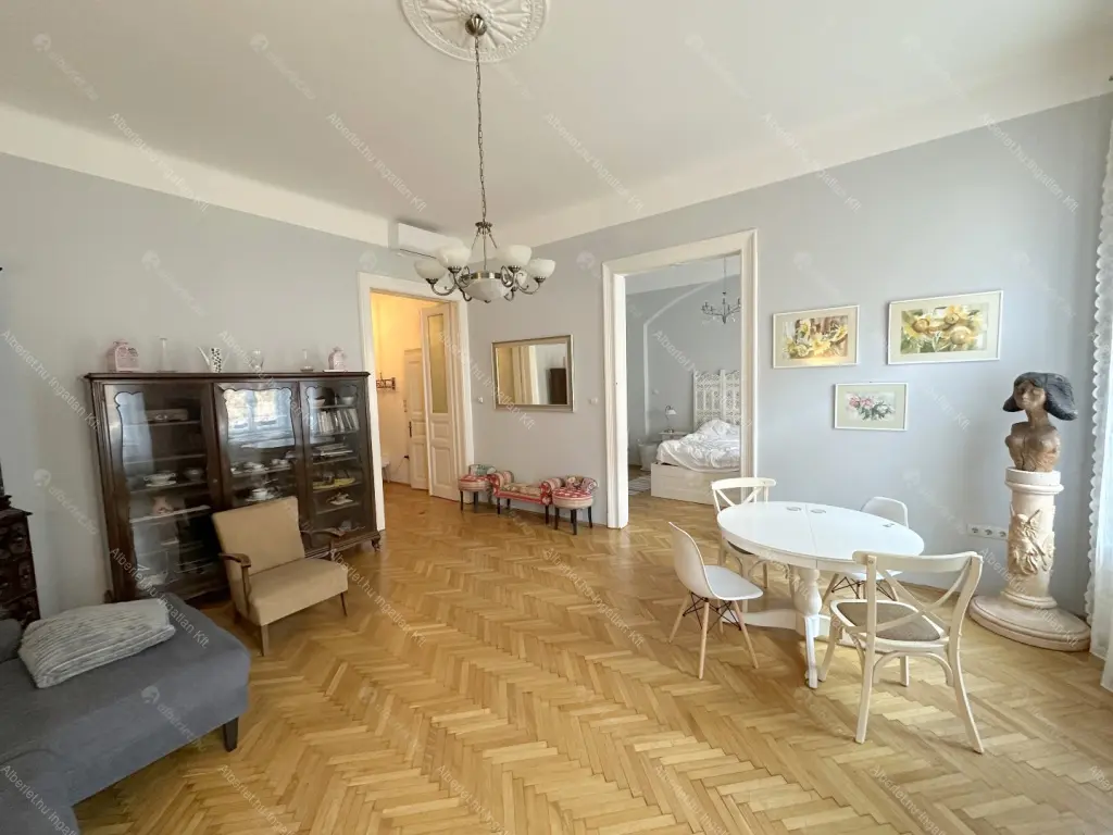 Kiadó albérlet 274000 Ft/hó áron: Budapest, VI. kerület  Eötvös utca. Mérete: 78 nm, 2 szobás | Alberlet.hu - 6664256