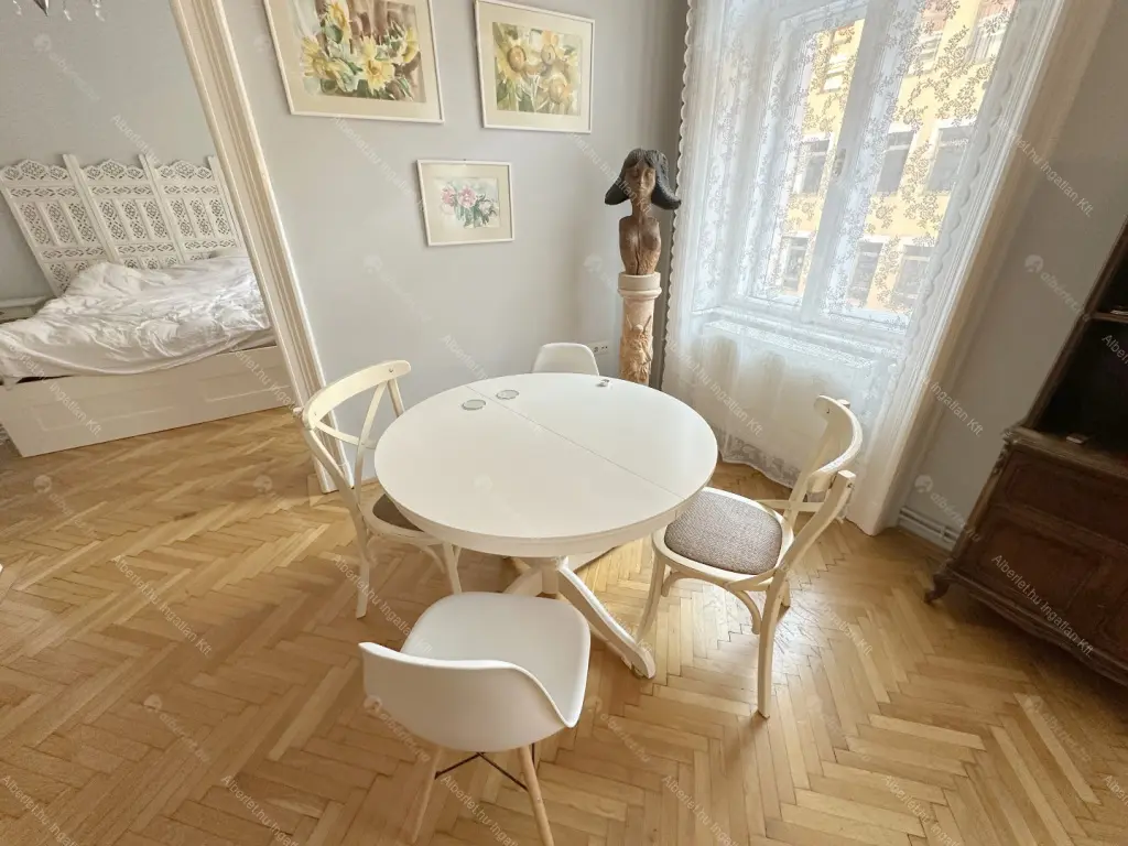 Kiadó albérlet 273000 Ft/hó áron: Budapest, VI. kerület  Eötvös utca. Mérete: 78 nm, 2 szobás | Alberlet.hu - 6682432