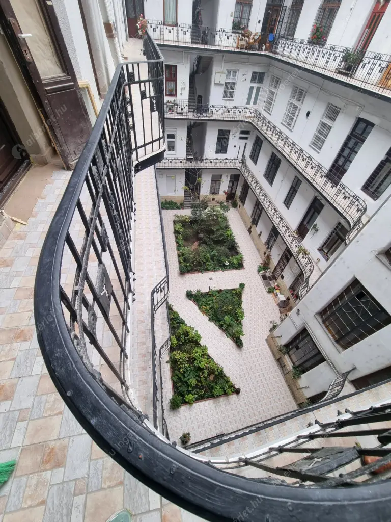 Kiadó albérlet 298000 Ft/hó áron: Budapest, VI. kerület  Eötvös utca. Mérete: 83 nm, 2 szobás | Alberlet.hu - 6615161