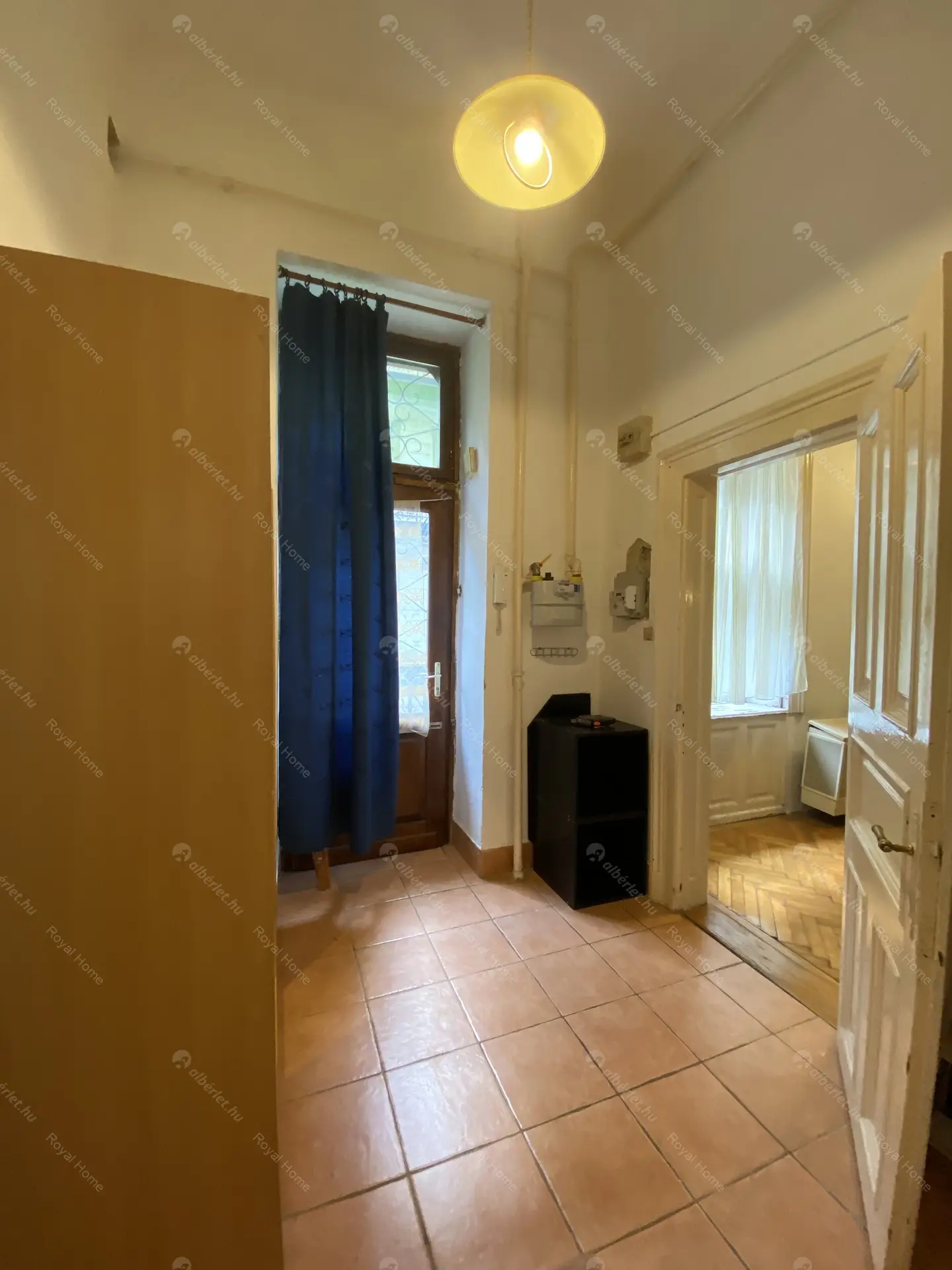 Kiadó albérlet 180000 Ft/hó áron: Budapest, VI. kerület  Felső erdősor. Mérete: 35 nm, 1 szobás | Alberlet.hu - 6436499