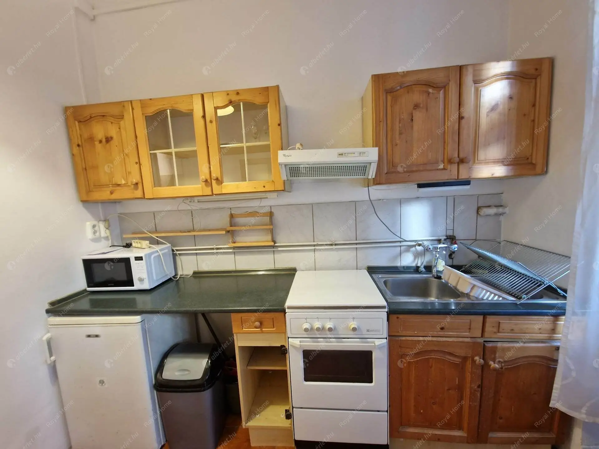 Kiadó albérlet 170000 Ft/hó áron: Budapest, VI. kerület  Hajós utca. Mérete: 28 nm, 1 szobás | Alberlet.hu - 5929477