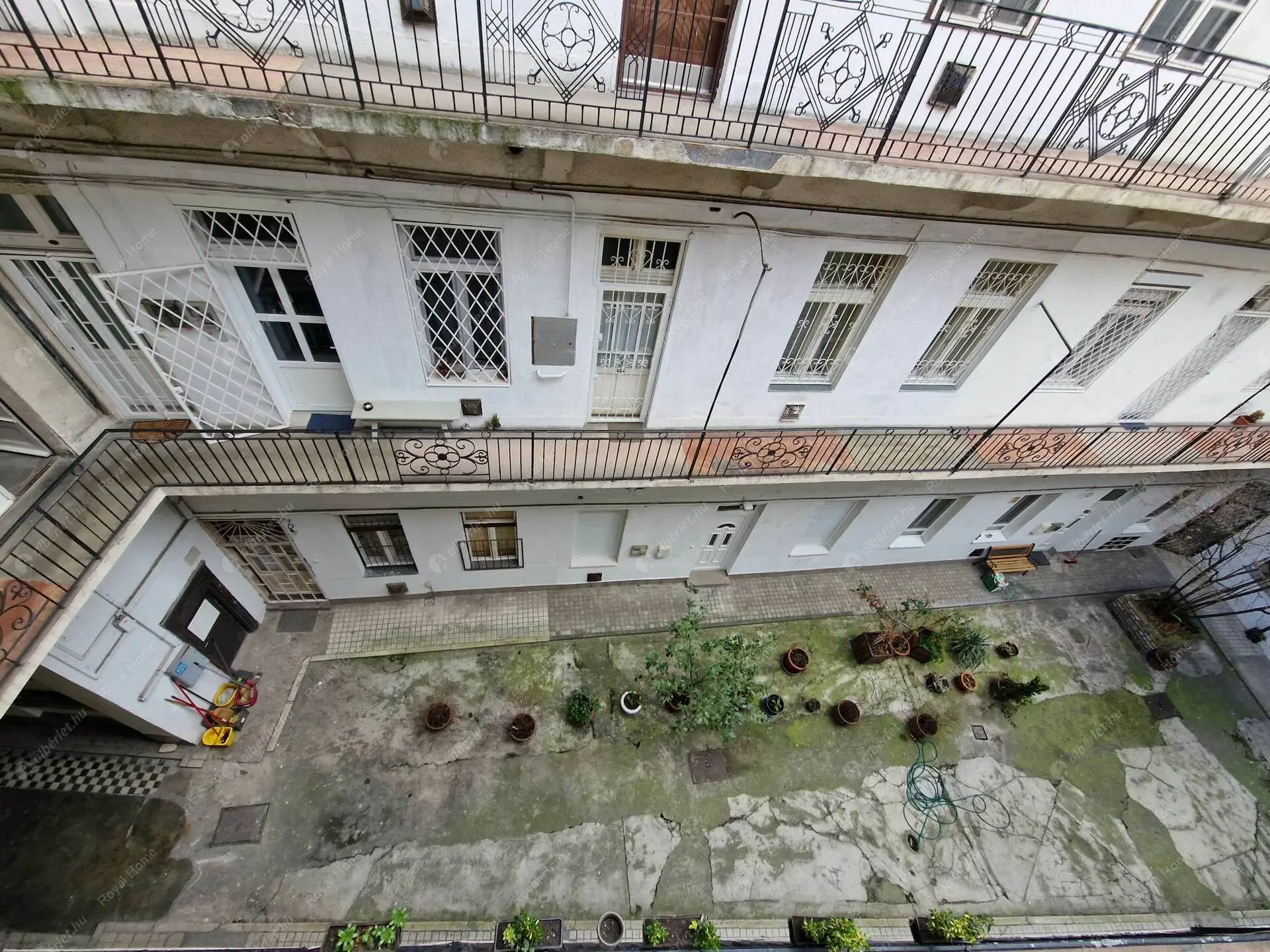 Kiadó albérlet 170000 Ft/hó áron: Budapest, VI. kerület  Hajós utca. Mérete: 28 nm, 1 szobás | Alberlet.hu - 5929493