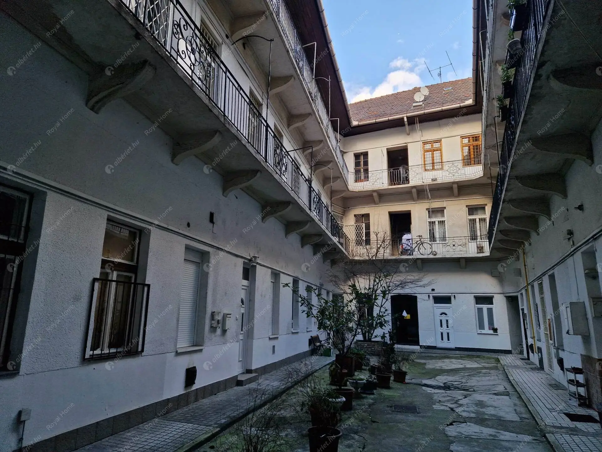 Kiadó albérlet 170000 Ft/hó áron: Budapest, VI. kerület  Hajós utca. Mérete: 28 nm, 1 szobás | Alberlet.hu - 5929500