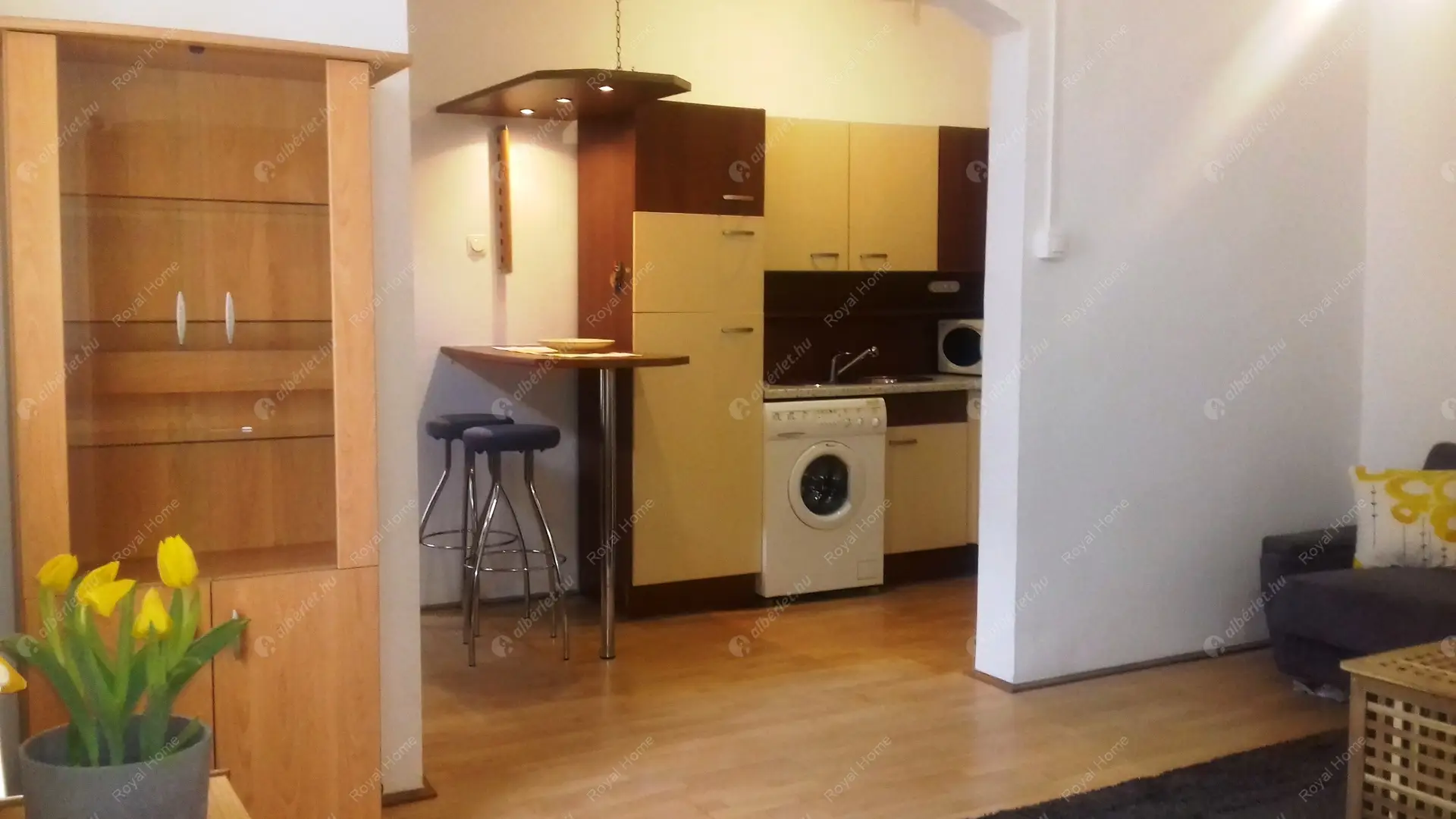 Kiadó albérlet 230000 Ft/hó áron: Budapest, VI. kerület  Hajós utca. Mérete: 35 nm, 1 szobás | Alberlet.hu - 6525558