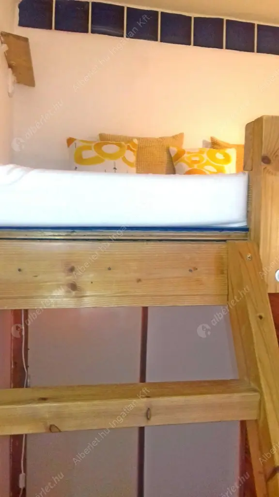 Kiadó albérlet 230000 Ft/hó áron: Budapest, VI. kerület  Hajós utca. Mérete: 35 nm, 1 szobás | Alberlet.hu - 6625467