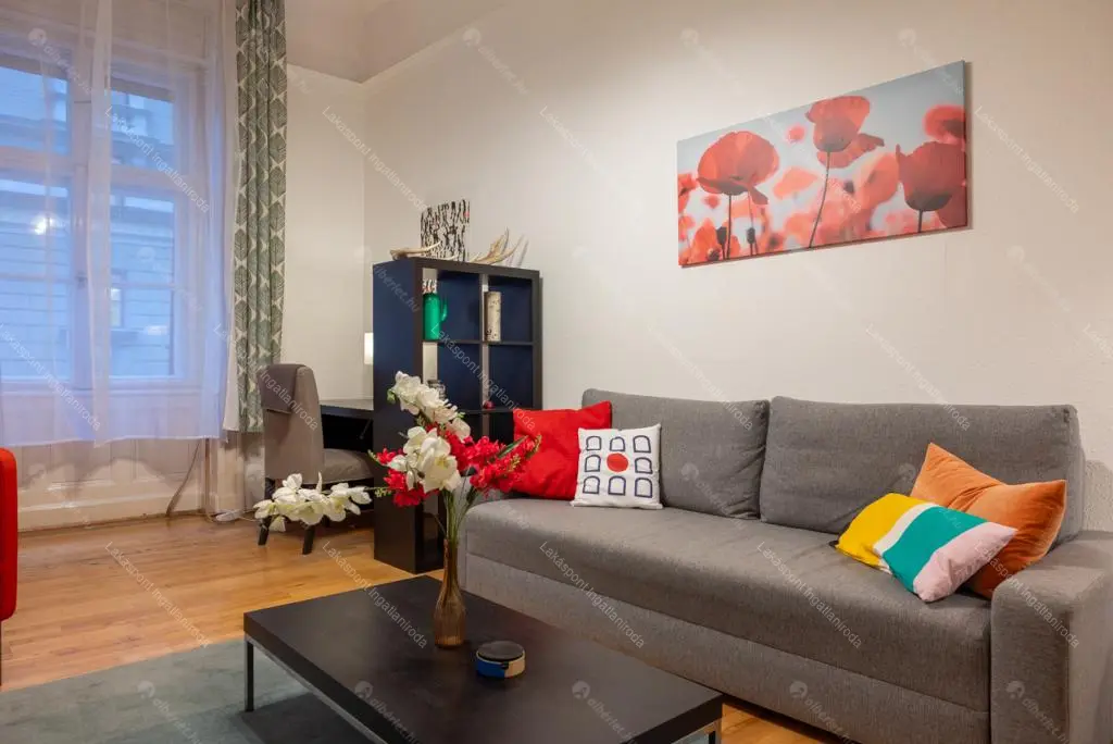 Kiadó albérlet 273000 Ft/hó áron: Budapest, VI. kerület  Hajós utca. Mérete: 54 nm, 2 szobás | Alberlet.hu - 6702337