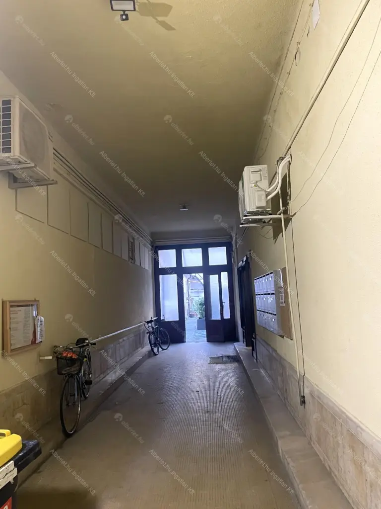 Kiadó albérlet 416000 Ft/hó áron: Budapest, VI. kerület  Hajós utca. Mérete: 75 nm, 3 szobás | Alberlet.hu - 6654682