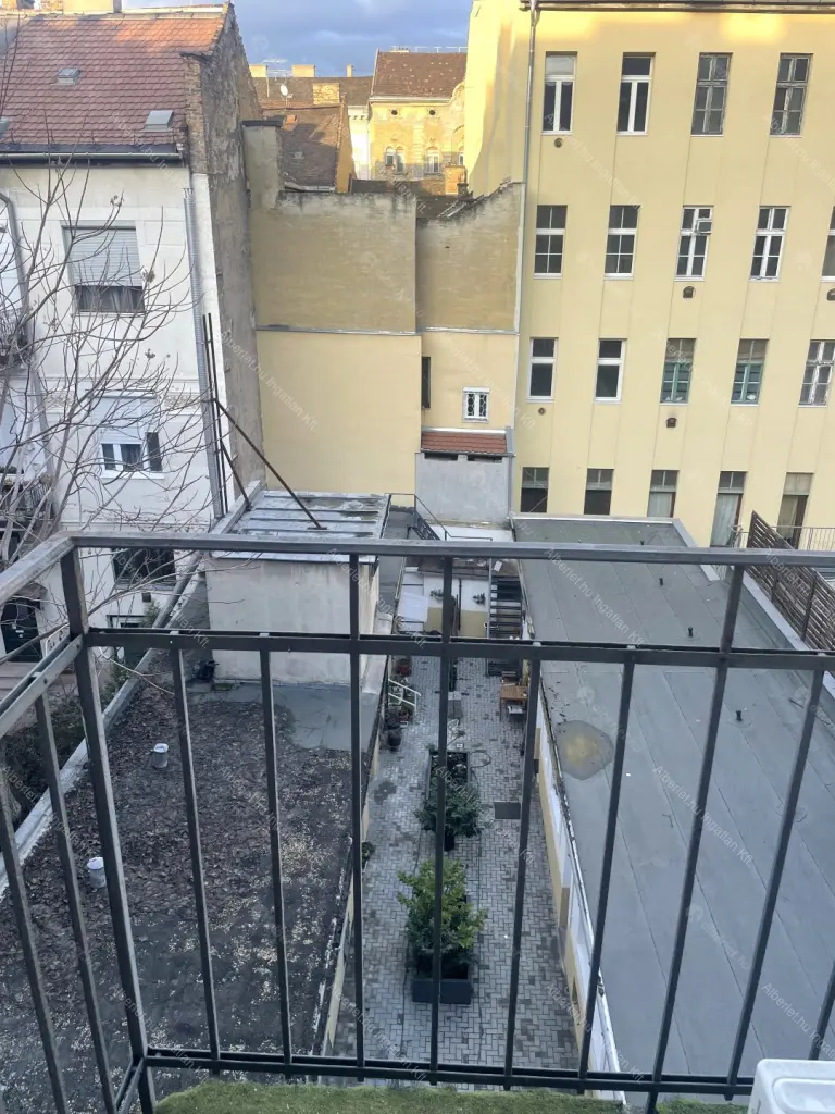 Kiadó albérlet 416000 Ft/hó áron: Budapest, VI. kerület  Hajós utca. Mérete: 75 nm, 3 szobás | Alberlet.hu - 6654683