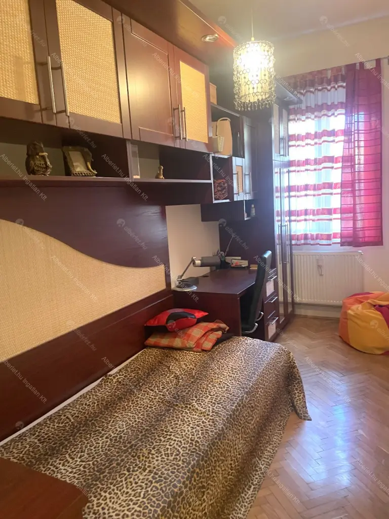 Kiadó albérlet 422000 Ft/hó áron: Budapest, VI. kerület  Hajós utca. Mérete: 75 nm, 3 szobás | Alberlet.hu - 6655609