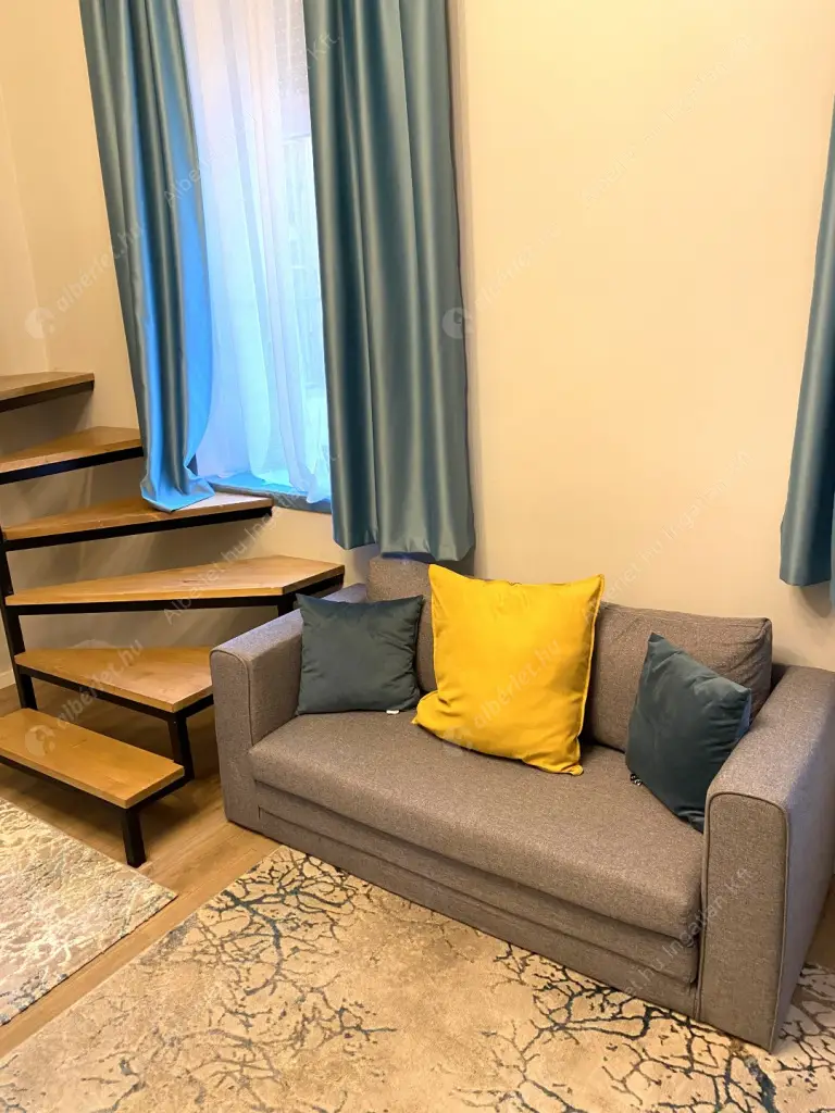 Kiadó albérlet 170000 Ft/hó áron: Budapest, VI. kerület  Hegedű utca. Mérete: 25 nm, 1 szobás | Alberlet.hu - 6599571