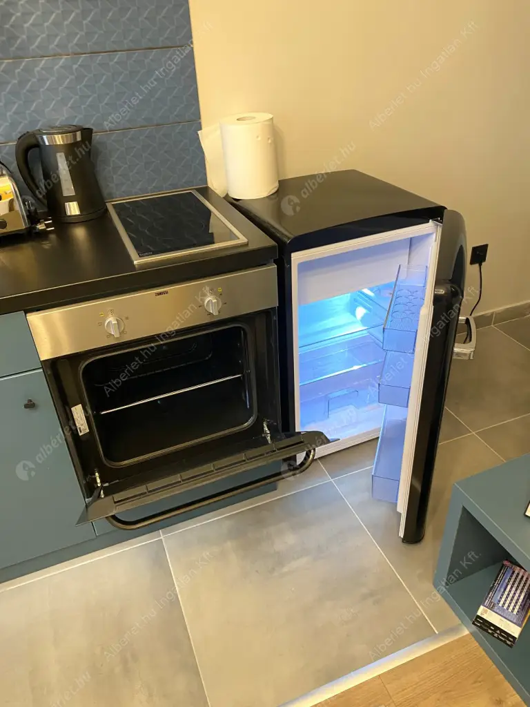 Kiadó albérlet 170000 Ft/hó áron: Budapest, VI. kerület  Hegedű utca. Mérete: 25 nm, 1 szobás | Alberlet.hu - 6599574