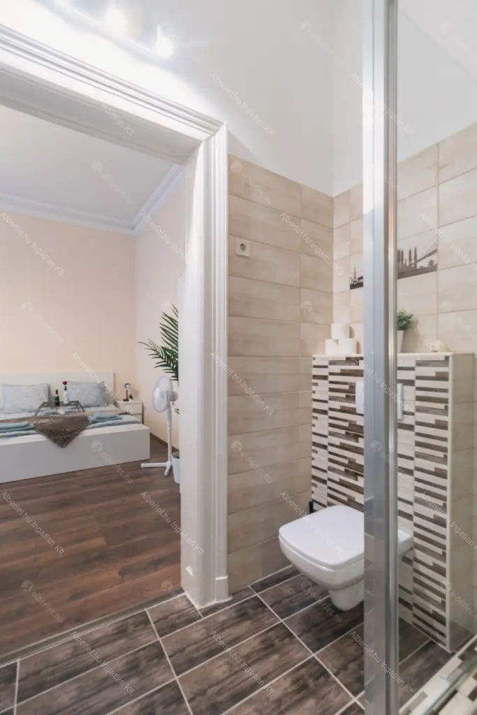 Kiadó albérlet 250000 Ft/hó áron: Budapest, VI. kerület  Hegedű utca. Mérete: 34 nm, 1 szobás | Alberlet.hu - 6648982