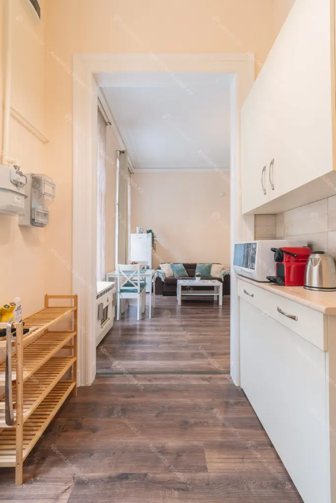 Kiadó albérlet 250000 Ft/hó áron: Budapest, VI. kerület  Hegedű utca. Mérete: 34 nm, 1 szobás | Alberlet.hu - 6648988