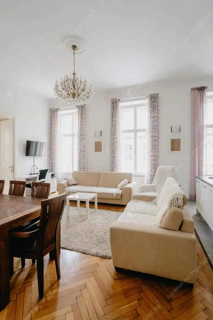 Kiadó albérlet 385000 Ft/hó áron: Budapest, VI. kerület  Hunyadi tér. Mérete: 104 nm, 3 szobás | Alberlet.hu - 6616920