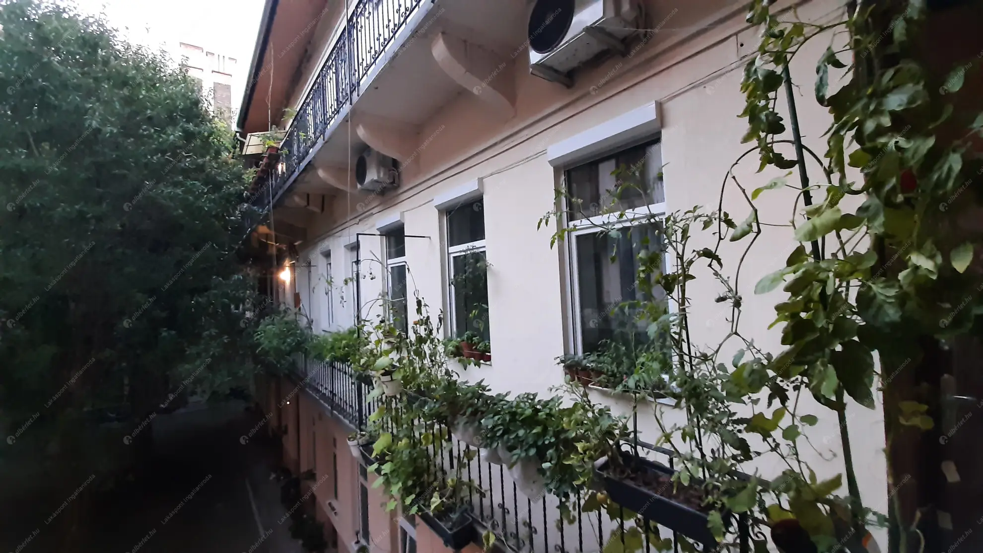 Kiadó albérlet 570000 Ft/hó áron: Budapest, VI. kerület  Izabella út. Mérete: 100 nm, 5 szobás | Alberlet.hu - 6575674