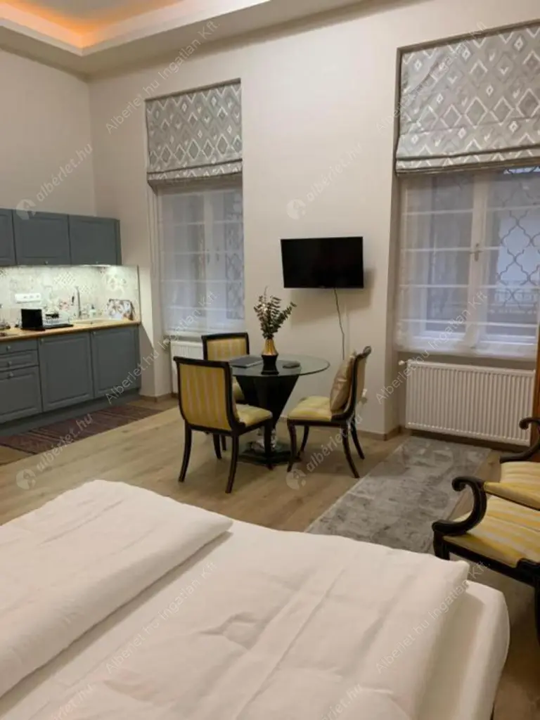 Kiadó albérlet 980000 Ft/hó áron: Budapest, VI. kerület  Izabella utca. Mérete: 134 nm, 4 szobás | Alberlet.hu - 6629181
