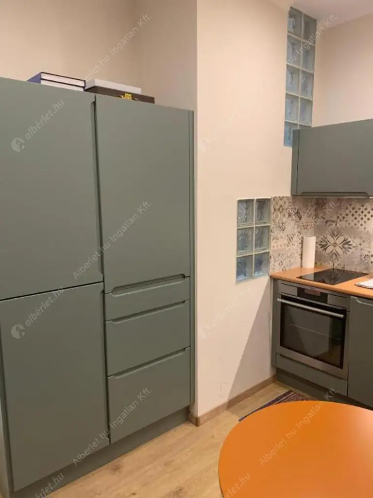 Kiadó albérlet 980000 Ft/hó áron: Budapest, VI. kerület  Izabella utca. Mérete: 134 nm, 4 szobás | Alberlet.hu - 6629194