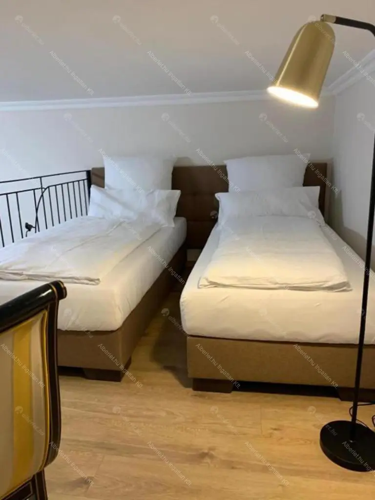 Kiadó albérlet 980000 Ft/hó áron: Budapest, VI. kerület  Izabella utca. Mérete: 134 nm, 4 szobás | Alberlet.hu - 6658453