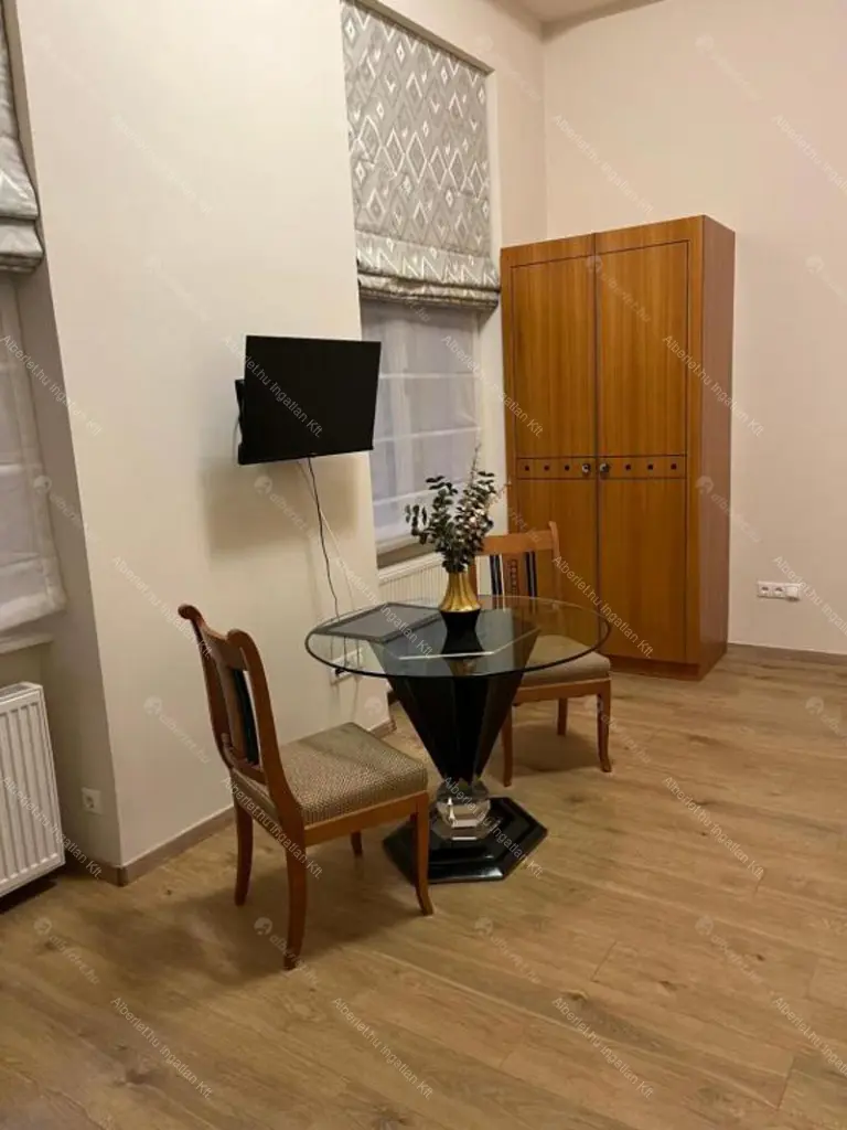 Kiadó albérlet 980000 Ft/hó áron: Budapest, VI. kerület  Izabella utca. Mérete: 134 nm, 4 szobás | Alberlet.hu - 6658461