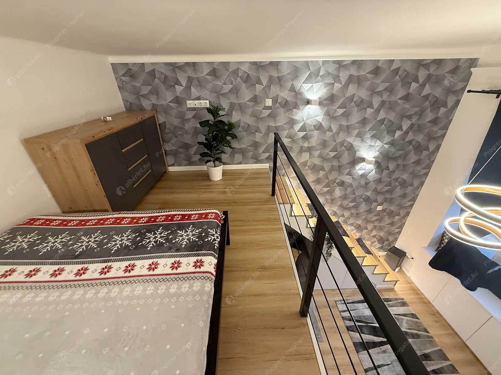 Kiadó albérlet 230000 Ft/hó áron: Budapest, VI. kerület  Izabella utca. Mérete: 25 nm, 1 szobás | Alberlet.hu - 6602235